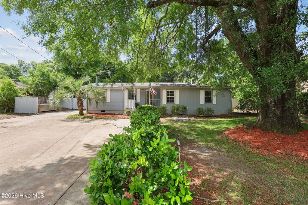 Photo of 210 Rutledge Drive, Wilmington, NC (MLS # 100572698)