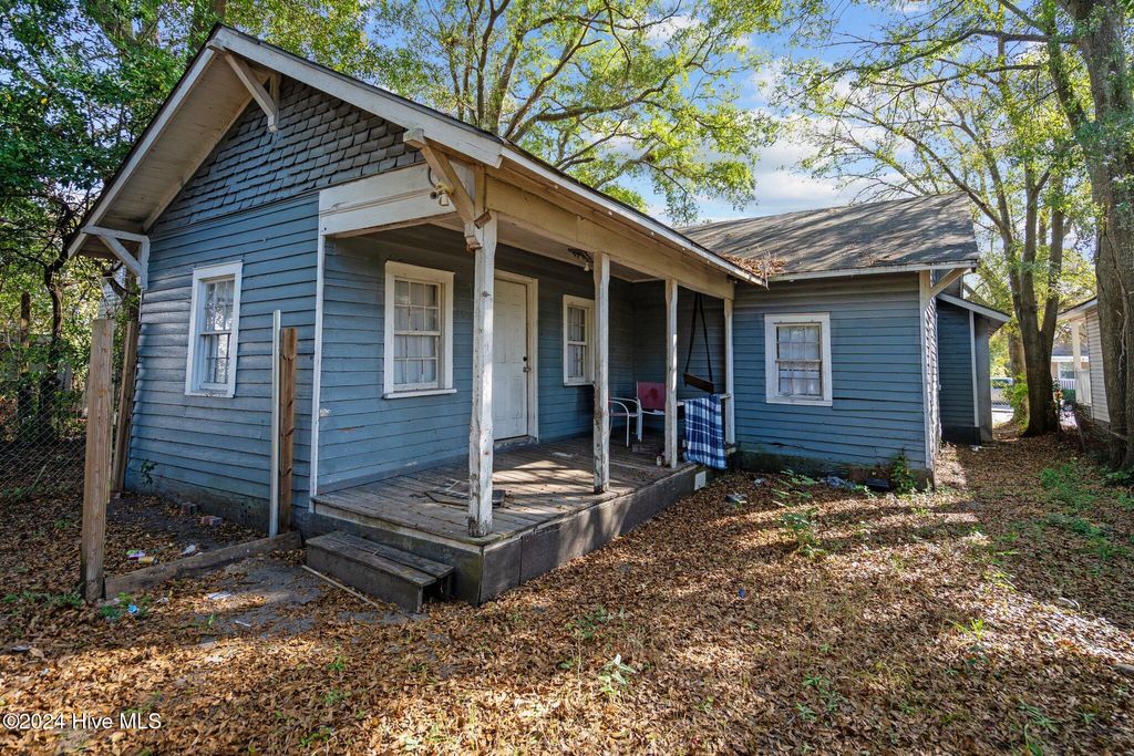 Photo of 711 Dawson Street, Wilmington, NC 28401 (MLS # 100489442)