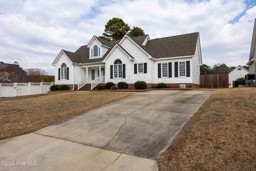 Photo of 3610 Shadow Ridge Road N, Wilson, NC 27896 (MLS # 100556754)