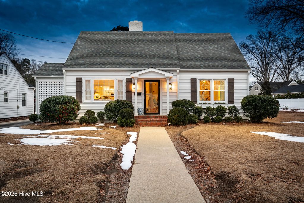 Photo of 3283 N Contentnea Street, Farmville, NC 27828 (MLS # 100553654)