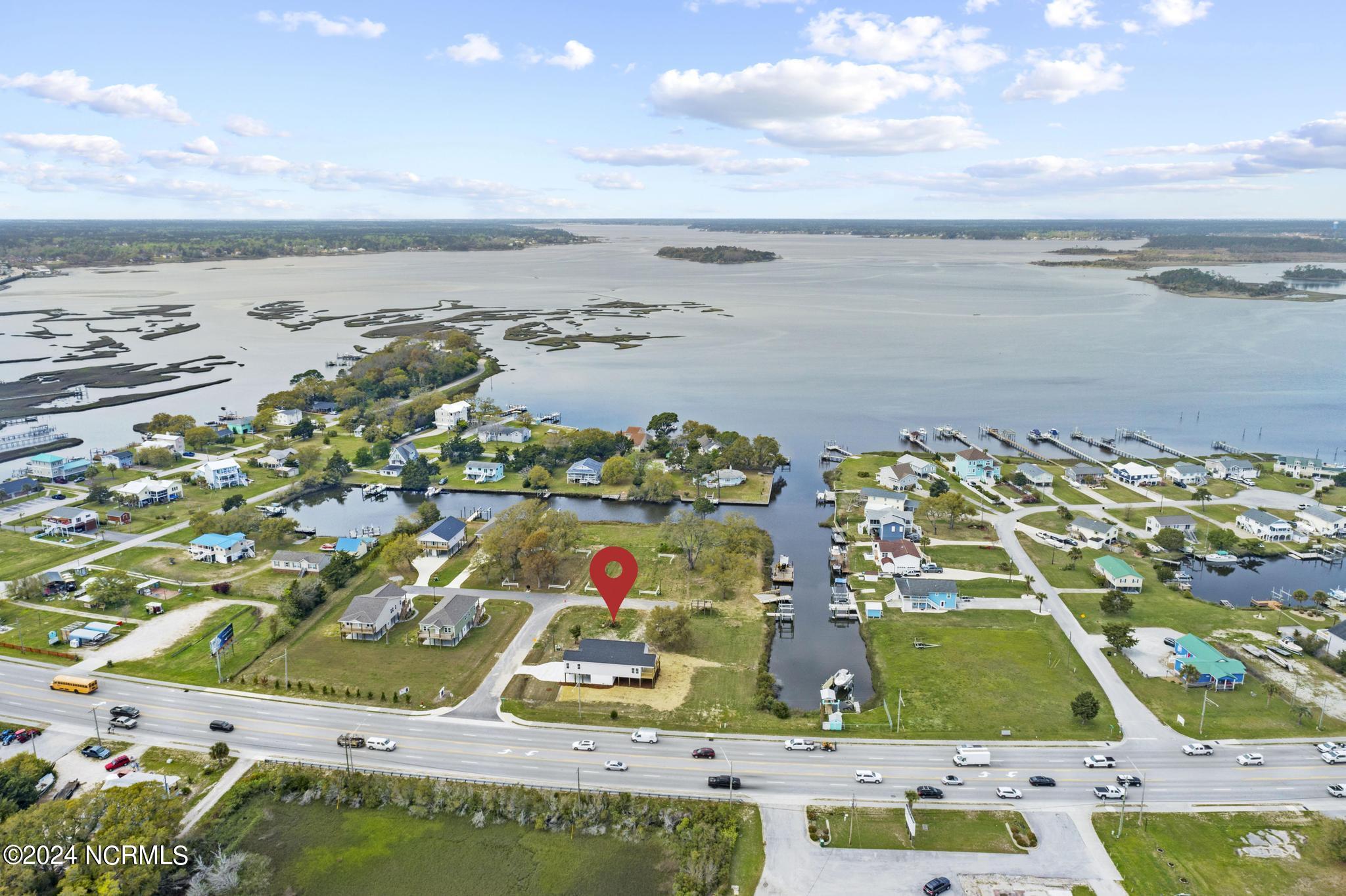 104 Flippers Cove Drive 9