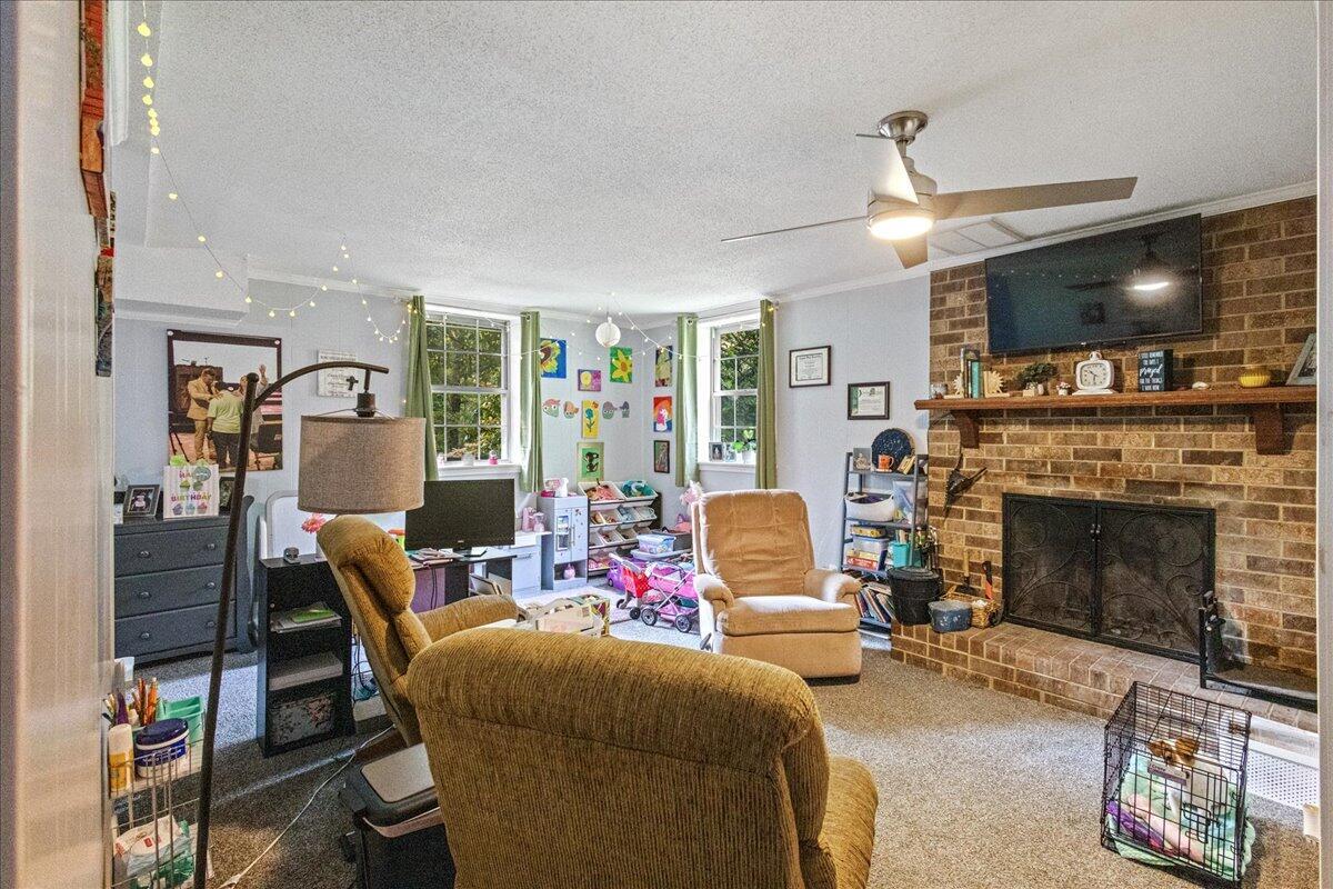 570 Wallace Wells Circle