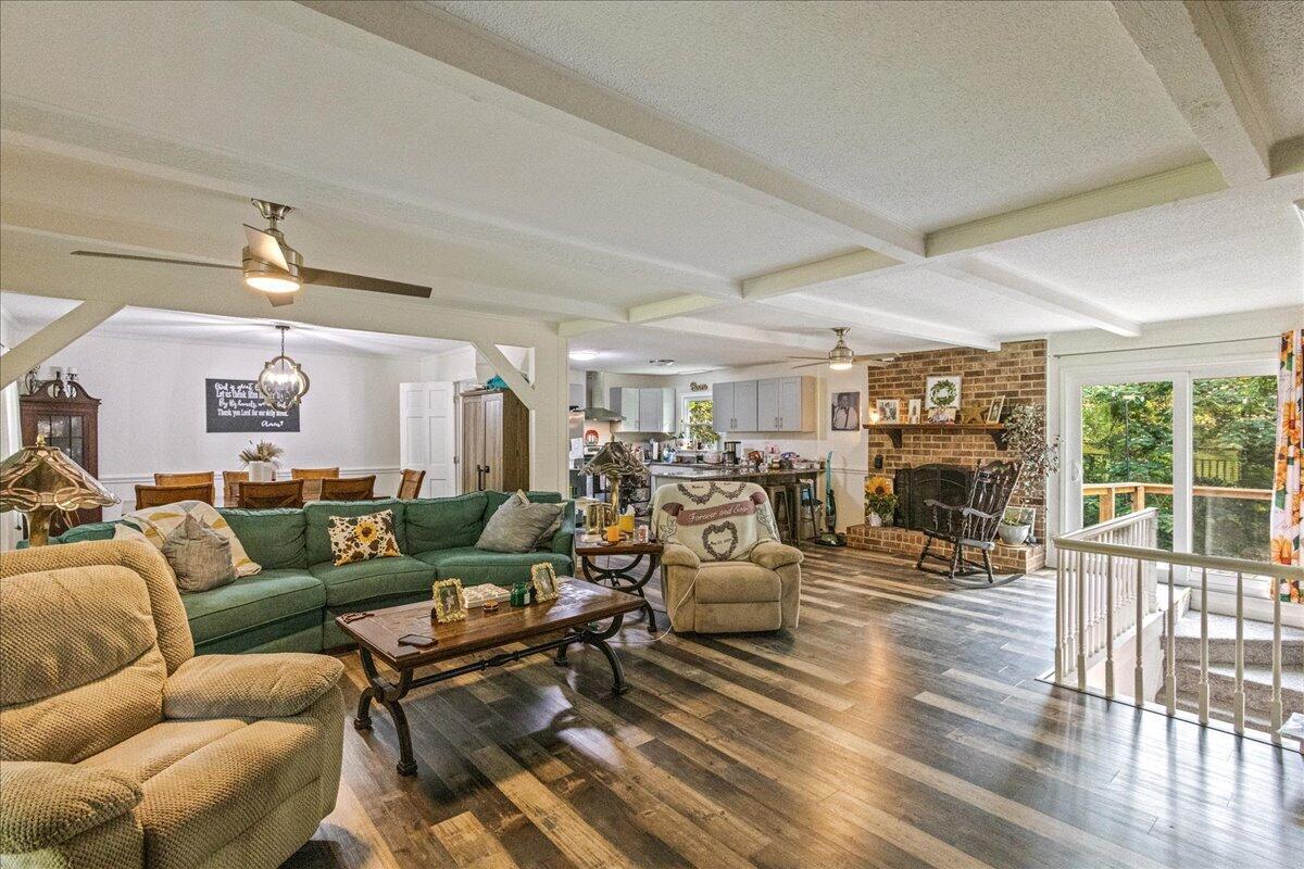 570 Wallace Wells Circle