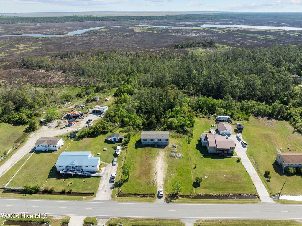 Photo of 994 Merrimon Road, Beaufort, NC 28516 (MLS # 100570611)