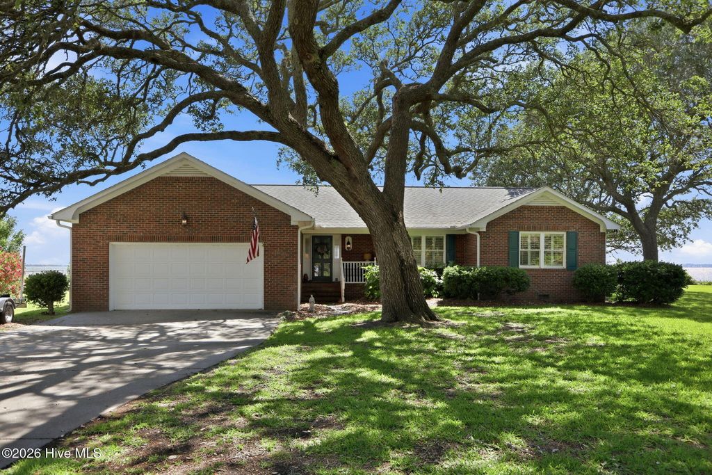 Photo of 221 Rudolph Drive, Beaufort, NC 28516 (MLS # 100576290)