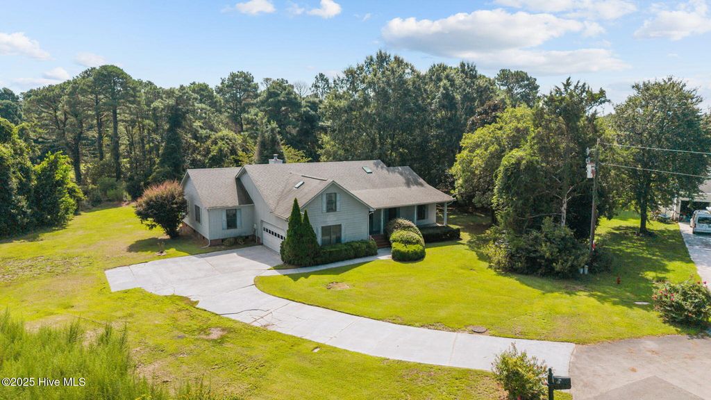 Photo of 1506 Mona Passage Court, New Bern, NC 28560 (MLS # 100525172)