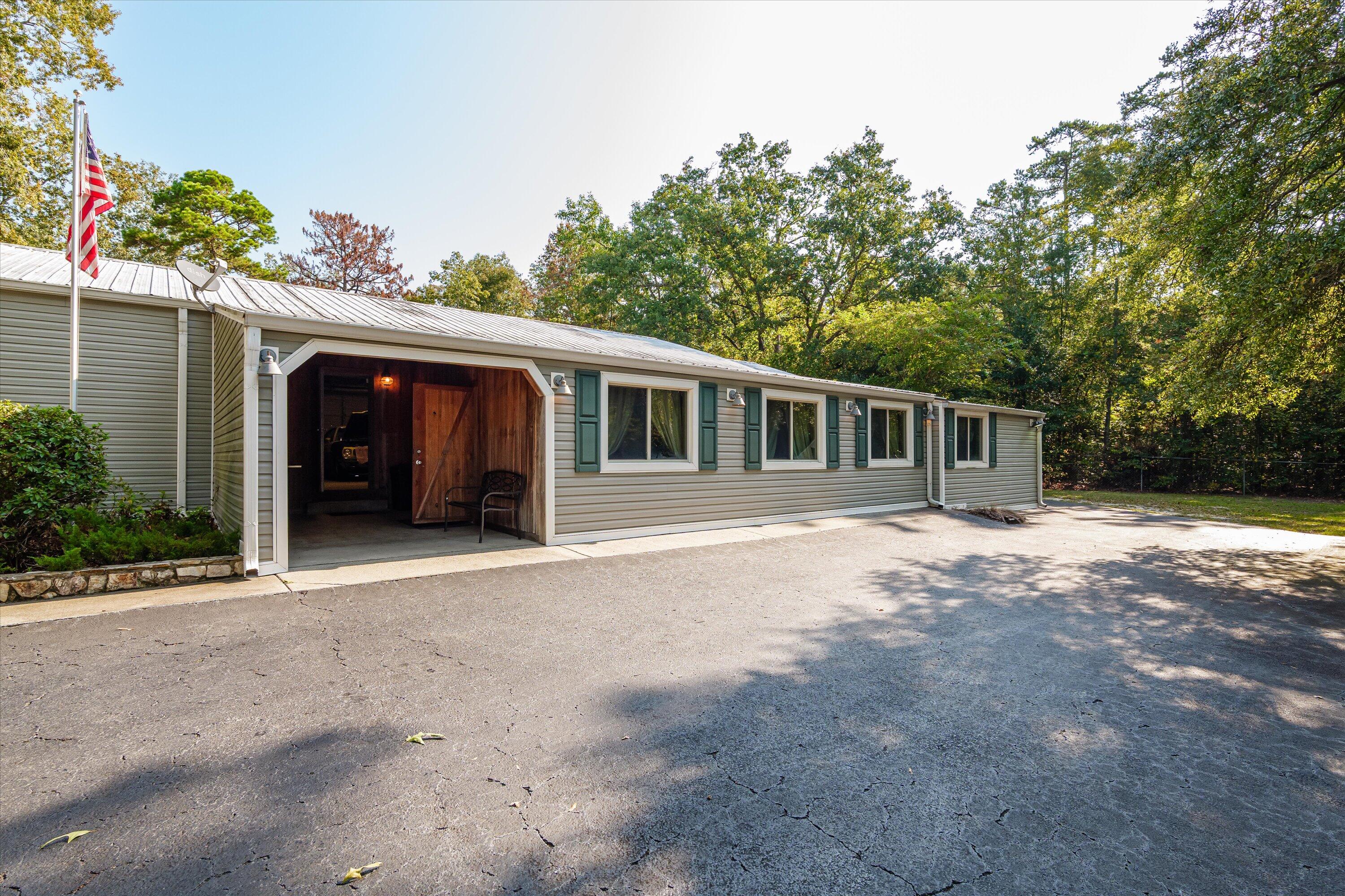 877 W Five Notch Road