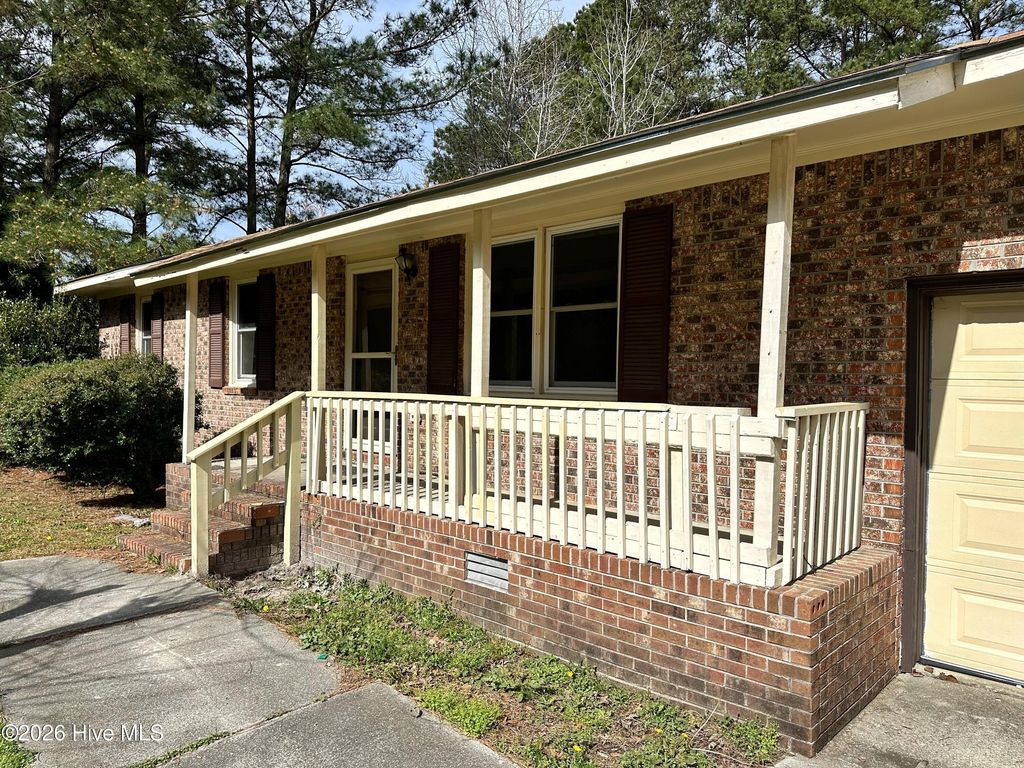 Photo of 1889 Rocky Run Road, Jacksonville, NC 28546 (MLS # 100562278)