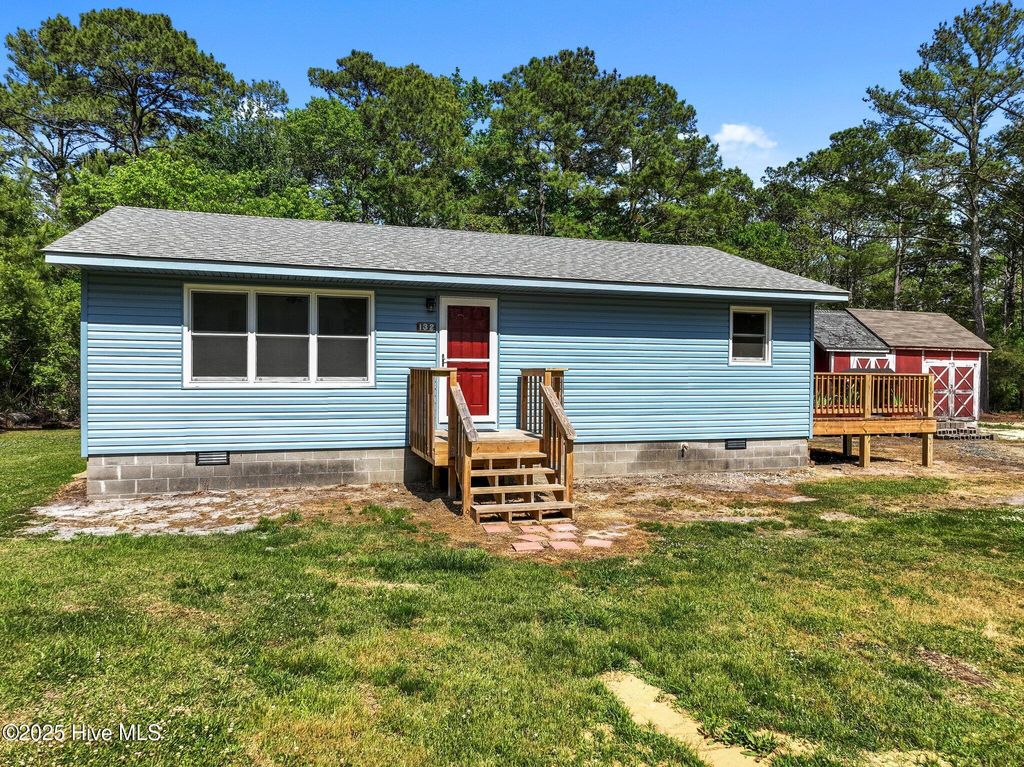 Photo of 132 Ward Lane, Manteo, NC 27954 (MLS # 100527144)