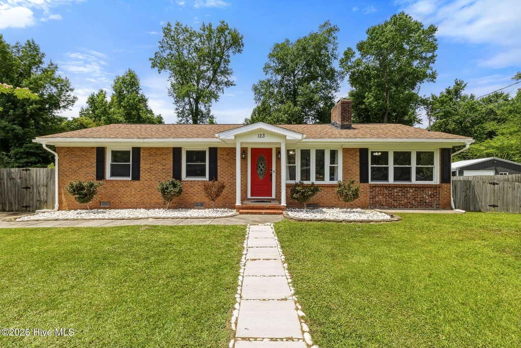 Photo of 123 Greencrest Circle, Jacksonville, NC 28540 (MLS # 100585102)