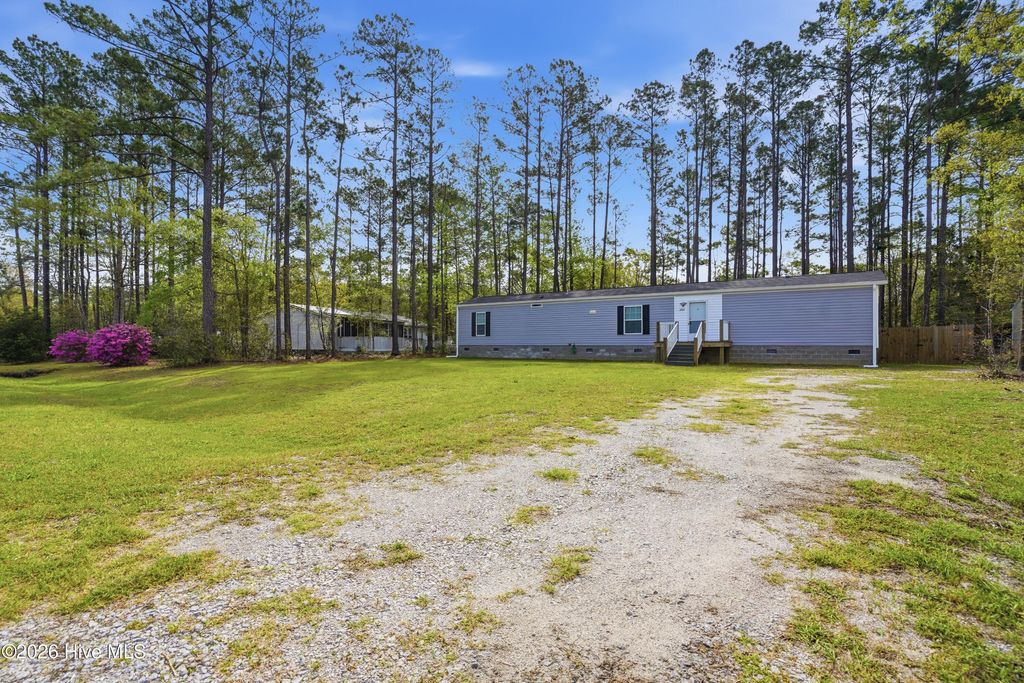 Photo of 203 Hadnot Drive, Swansboro, NC 28584 (MLS # 100565386)