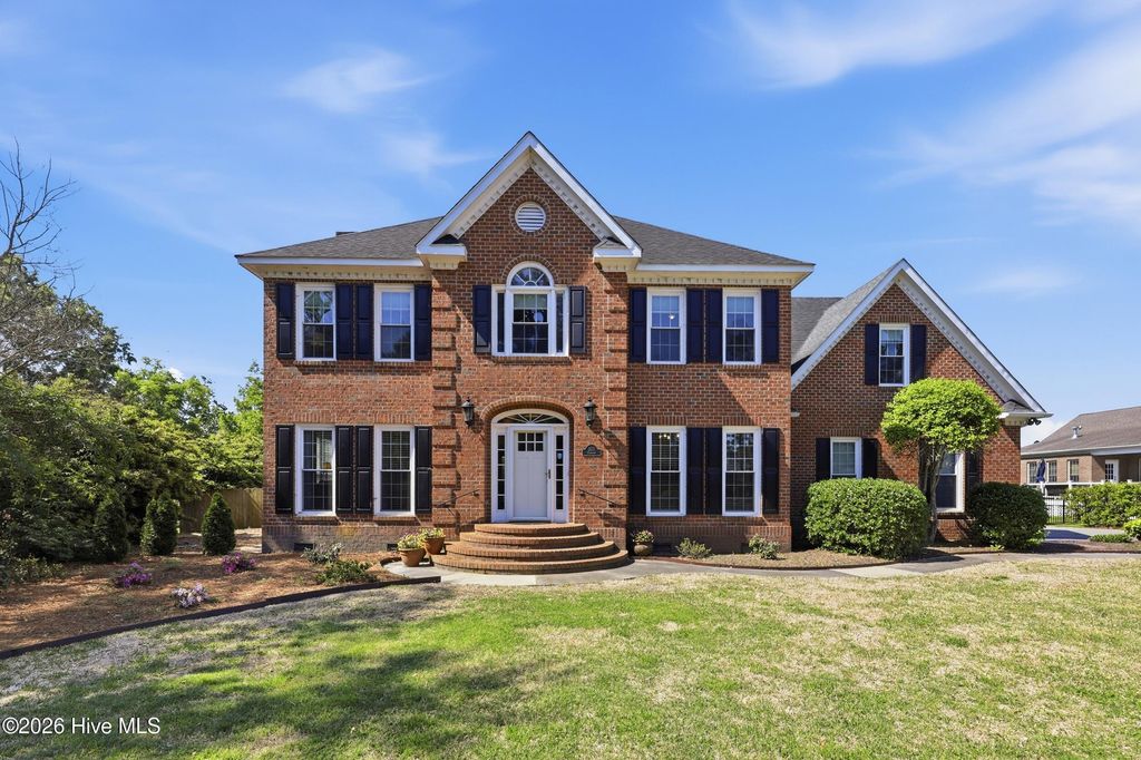 Photo of 203 Starboard Court, Elizabeth City, NC 27909 (MLS # 100567532)