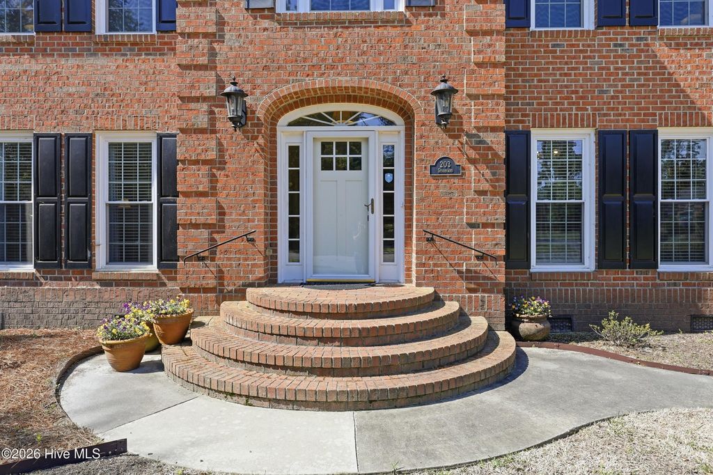 Photo of 203 Starboard Court, Elizabeth City, NC 27909 (MLS # 100567532)