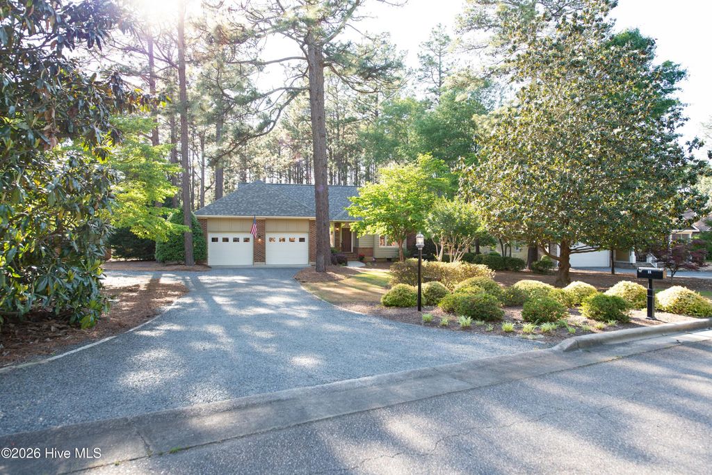 Photo of 11 Scots Glen Drive, Southern Pines, NC 28387 (MLS # 100571570)