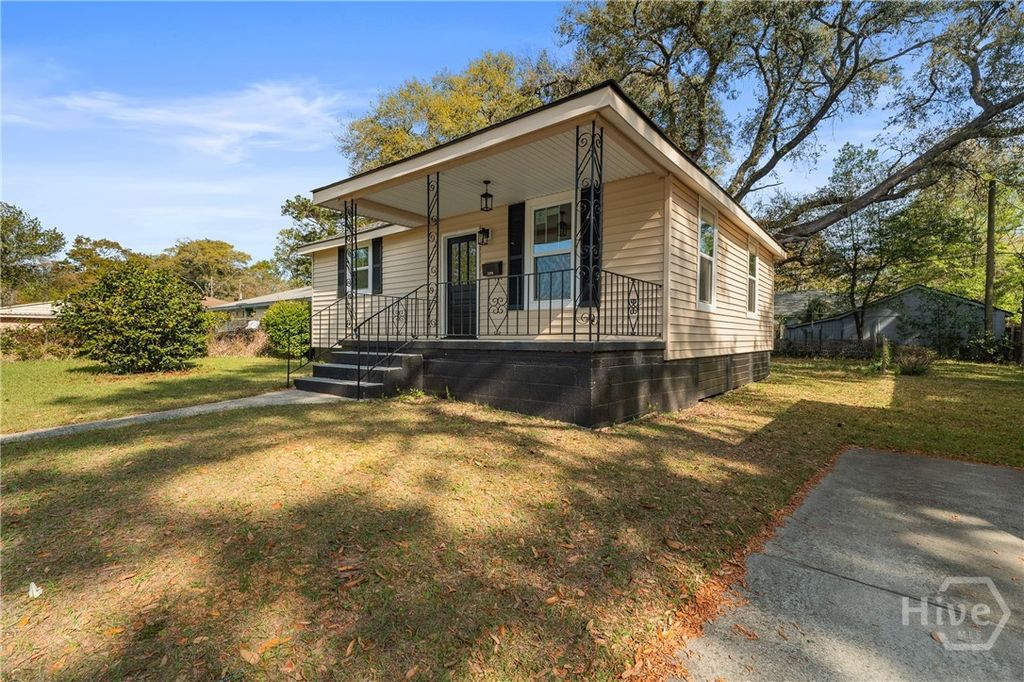 Photo of 2318 Florida Avenue, Savannah, GA 31404 (MLS # SA352546)