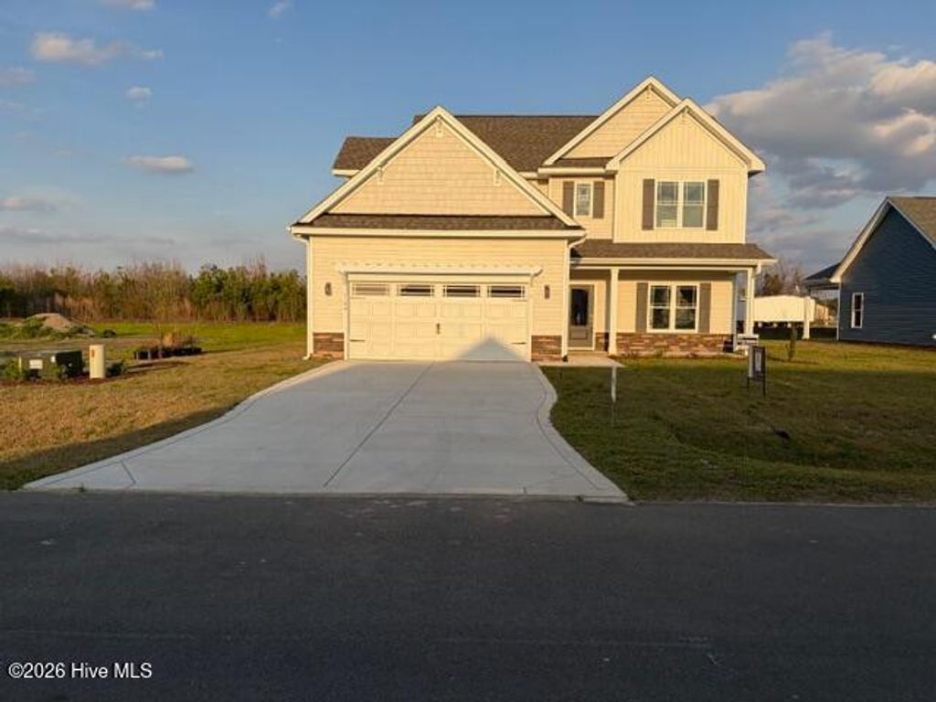 Photo of 104 Sunny Acres Ln, Clinton, NC 28328 (MLS # 100563064)