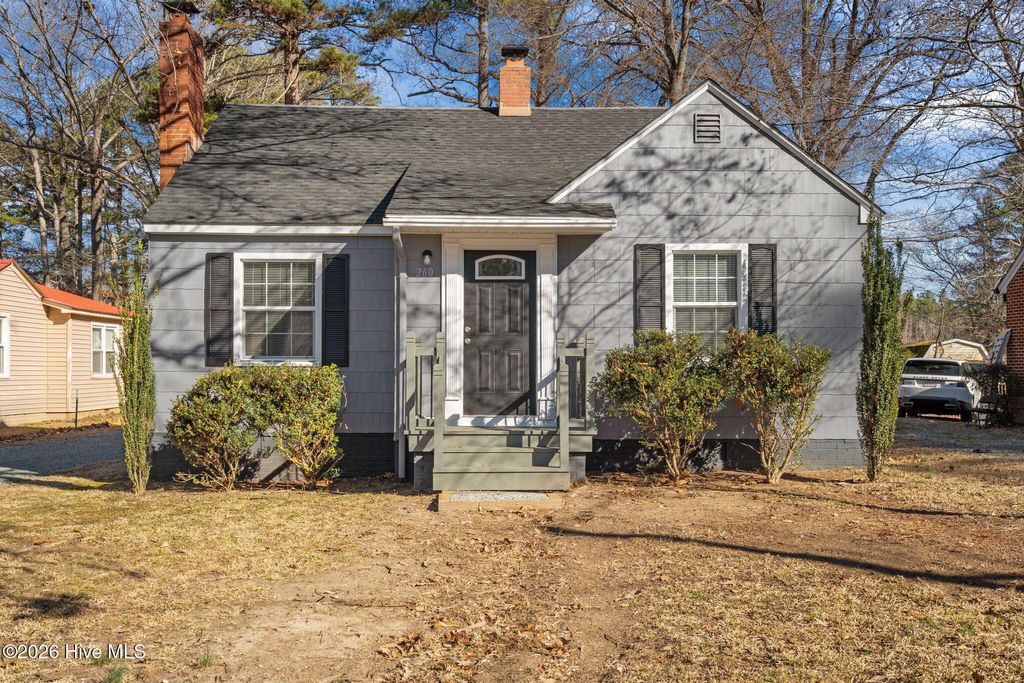 Photo of 260 E Elm Street, Robbins, NC 27325 (MLS # 100556268)