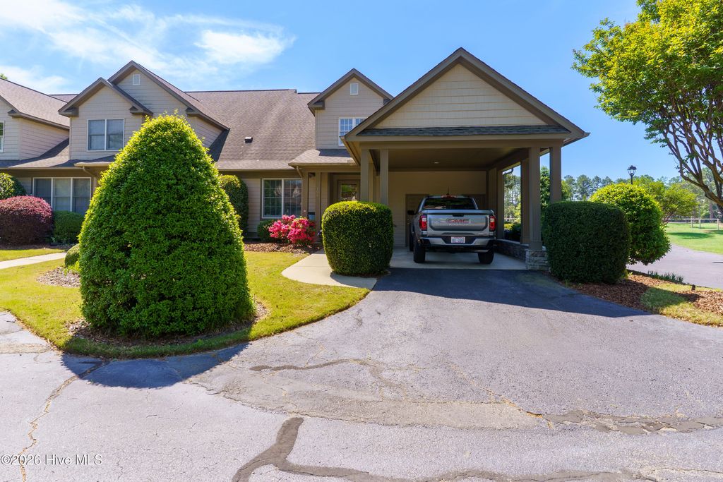 Photo of 194 Starland Lane, Southern Pines, NC 28387 (MLS # 100568357)