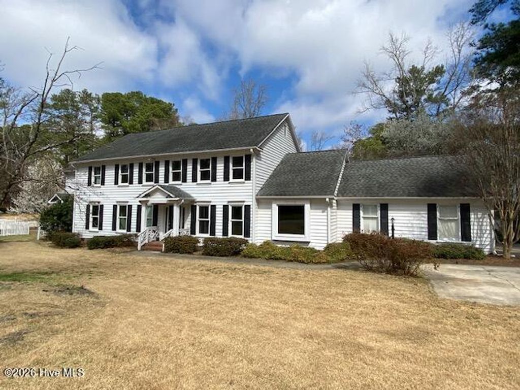 Photo of 180 Ellerslie Drive, Fayetteville, NC 28303 (MLS # 100560887)