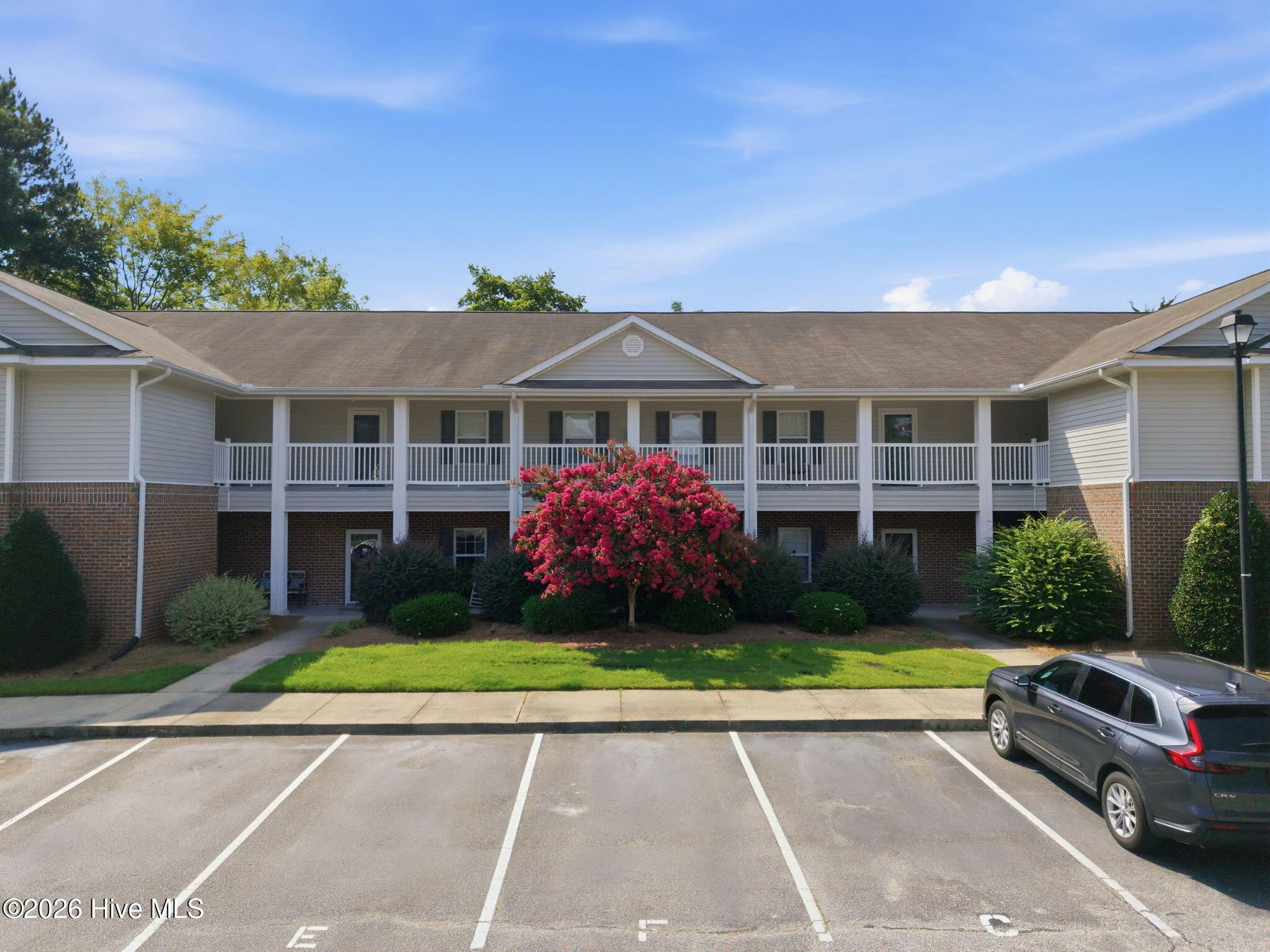 2412 King Richard Court Unit H