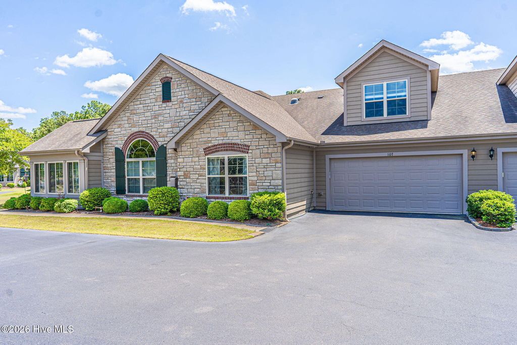Photo of 107 W Chelsea Court, Southern Pines, NC 28387 (MLS # 100575585)