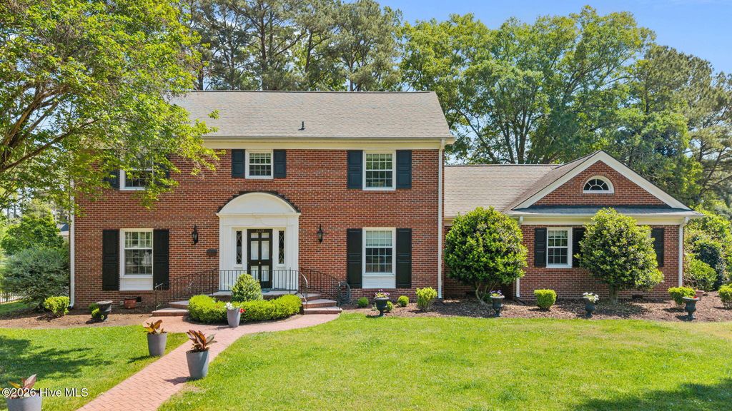 Photo of 3325 North Walnut Street, Farmville, NC 27828 (MLS # 100568563)