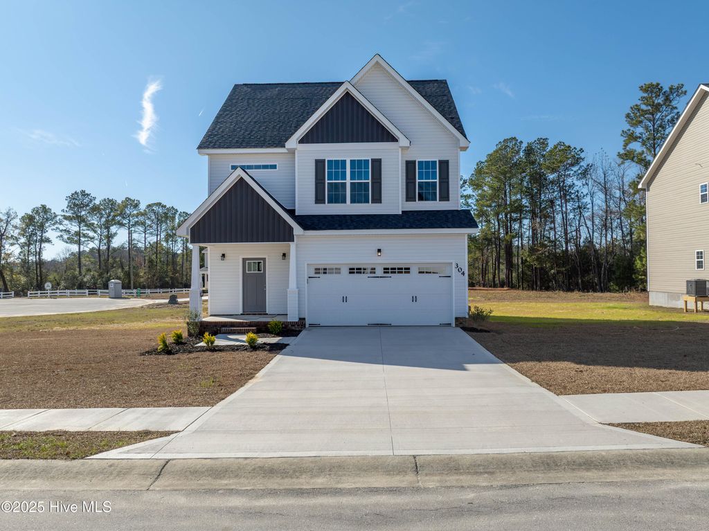 Photo of 304 Broadleaf Drive, Jacksonville, NC 28546 (MLS # 100527049)