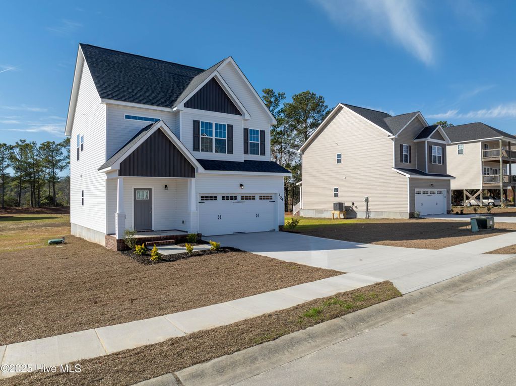 Photo of 304 Broadleaf Drive, Jacksonville, NC 28546 (MLS # 100527049)