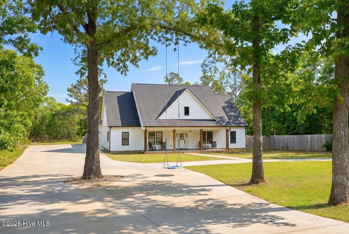 401 D L Phillips Lane