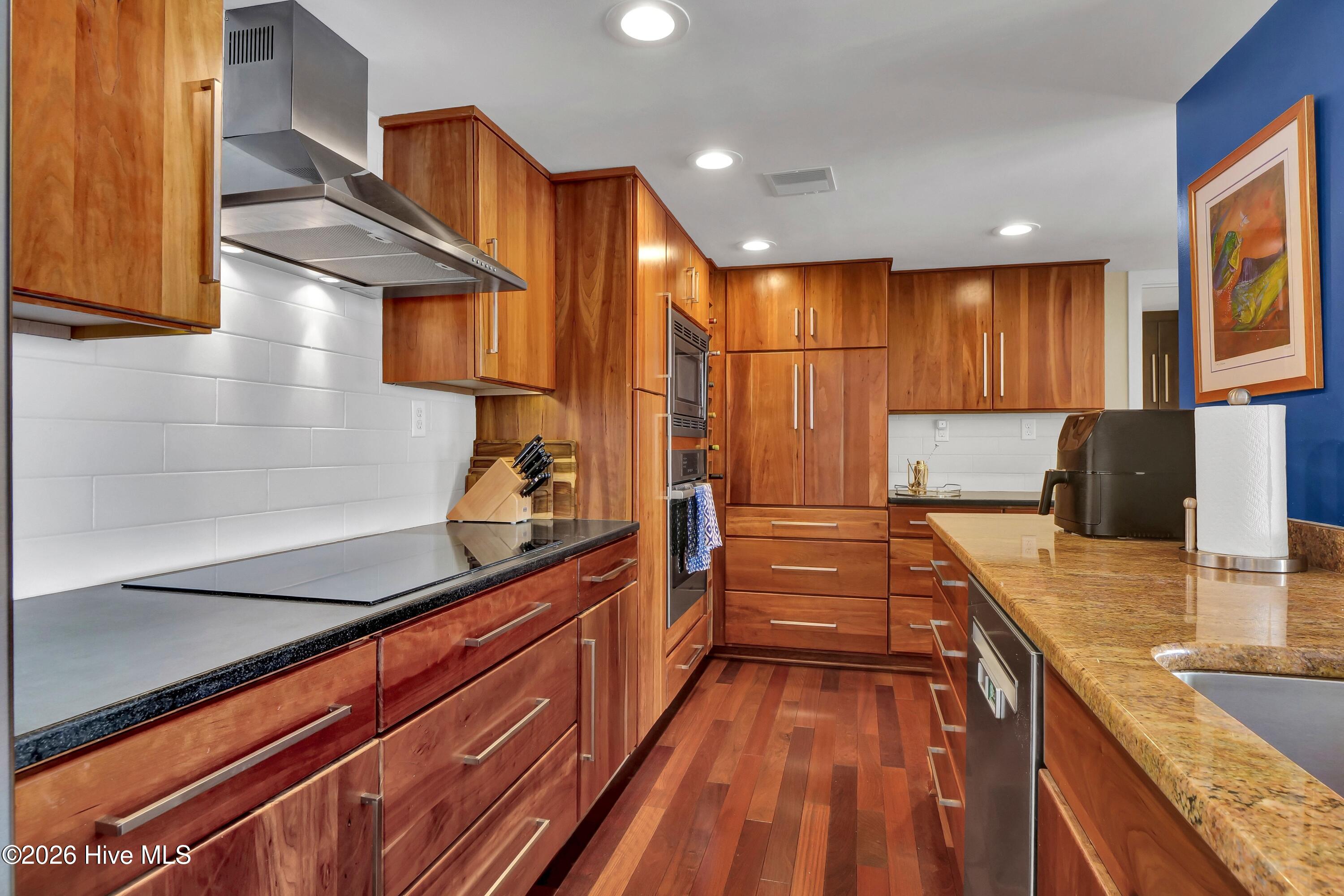 322 Causeway Drive Ste 806