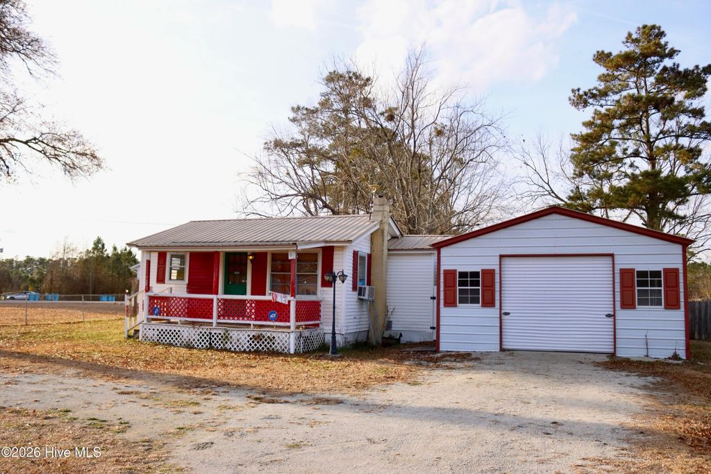 Photo of 2078 Blue Creek Road, Jacksonville, NC 28540 (MLS # 100547933)