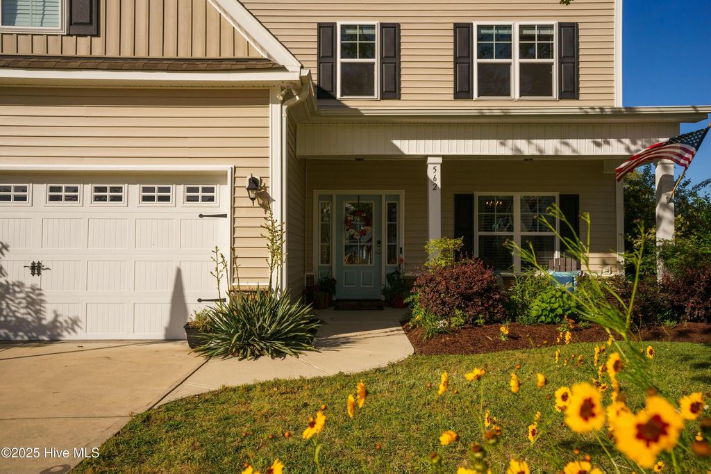 Photo of 562 W Craftsman Way, Hampstead, NC 28443 (MLS # 100588485)