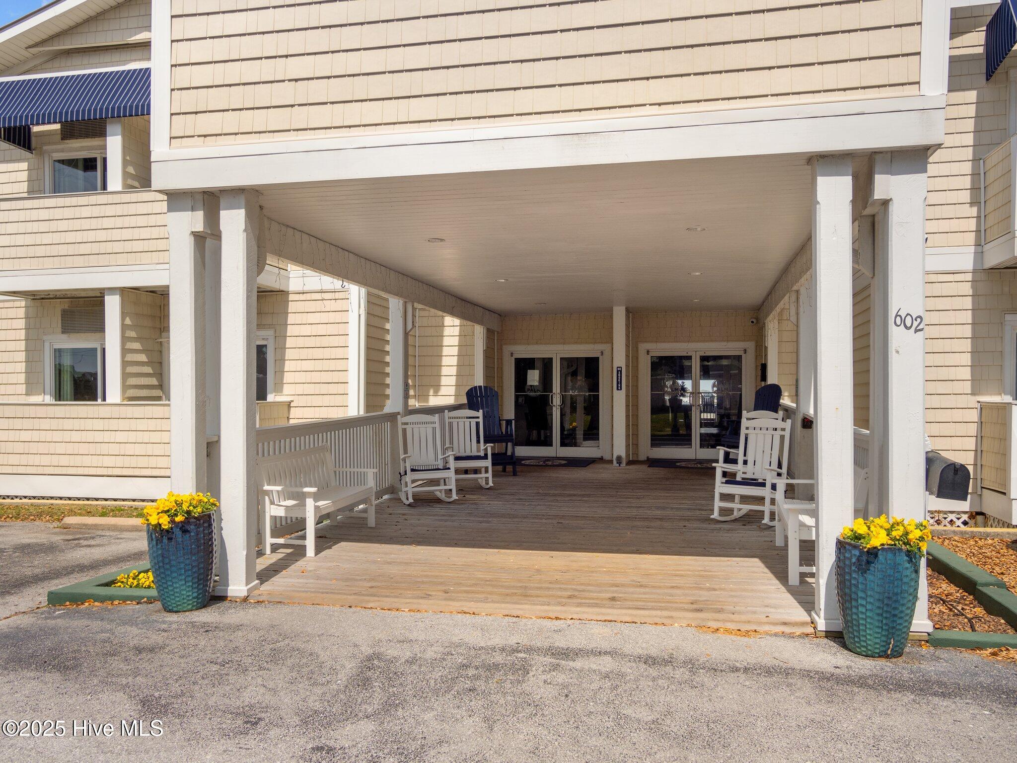 602 W Fort Macon Road 109