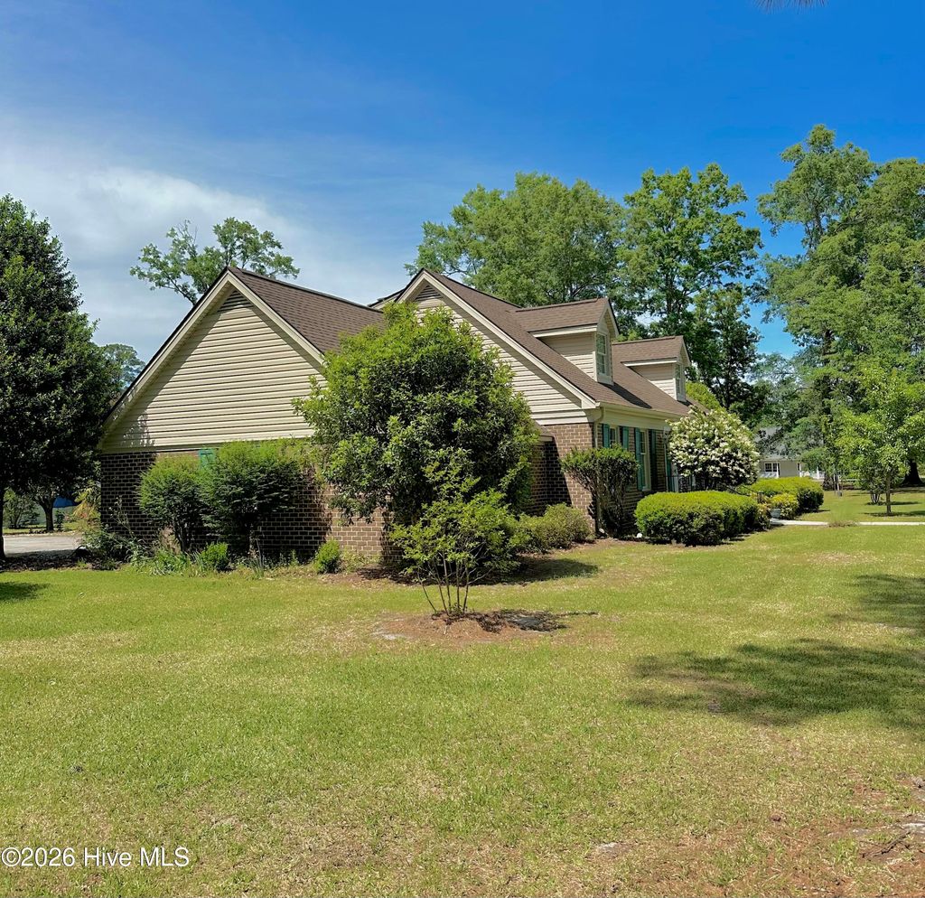 Photo of 407 4th Street, Bladenboro, NC 28320 (MLS # 100570694)