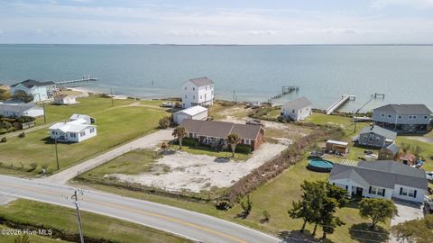 Homes For Sale - 1286 Island Road<br/> Harkers Island, NC 28531