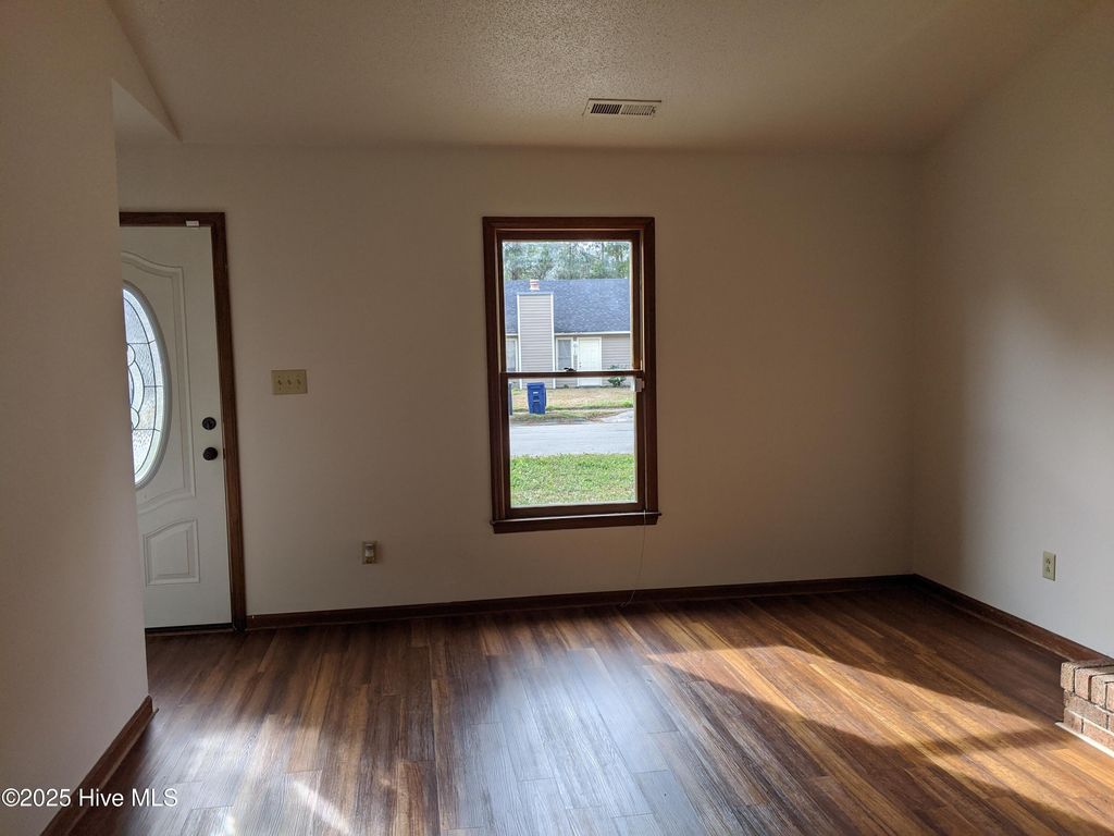 Photo of 125 Corey Circle, Jacksonville, NC 28546 (MLS # 100554459)