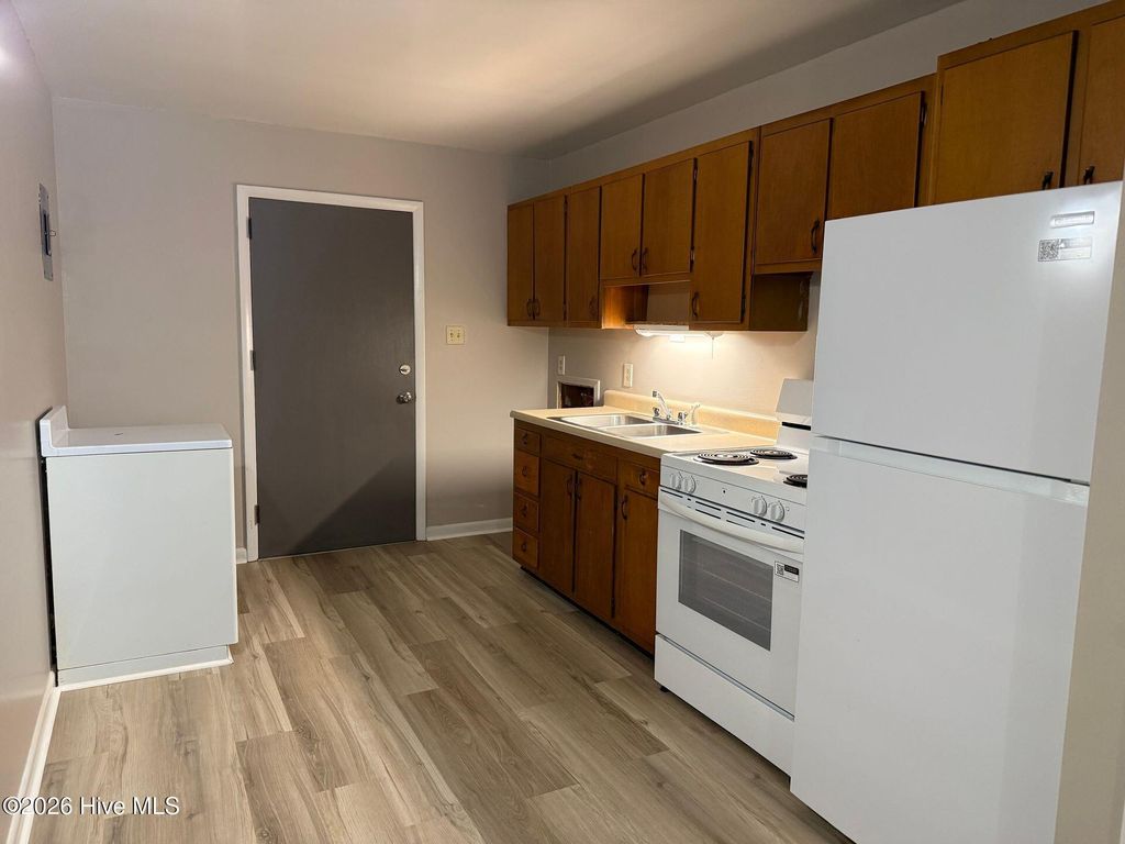 Photo of 312 Roosevelt Road #C, Jacksonville, NC 28540 (MLS # 100572640)