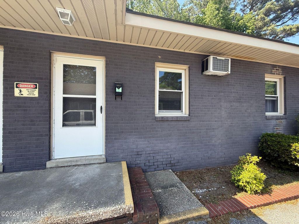 Photo of 312 Roosevelt Road #C, Jacksonville, NC 28540 (MLS # 100572640)