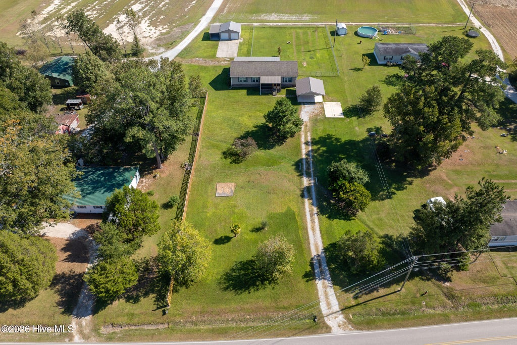 Photo of 1406 White Oak River Road, Maysville, NC 28555 (MLS # 100608191)