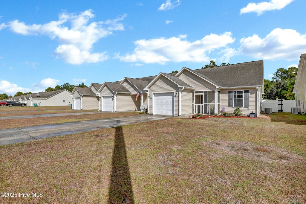 Photo of 195 Pine Hollow Road, Holly Ridge, NC 28445 (MLS # 100539539)