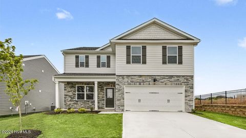 Homes For Sale - 701 Lazy Elm Lane<br/> Aberdeen, NC 28315