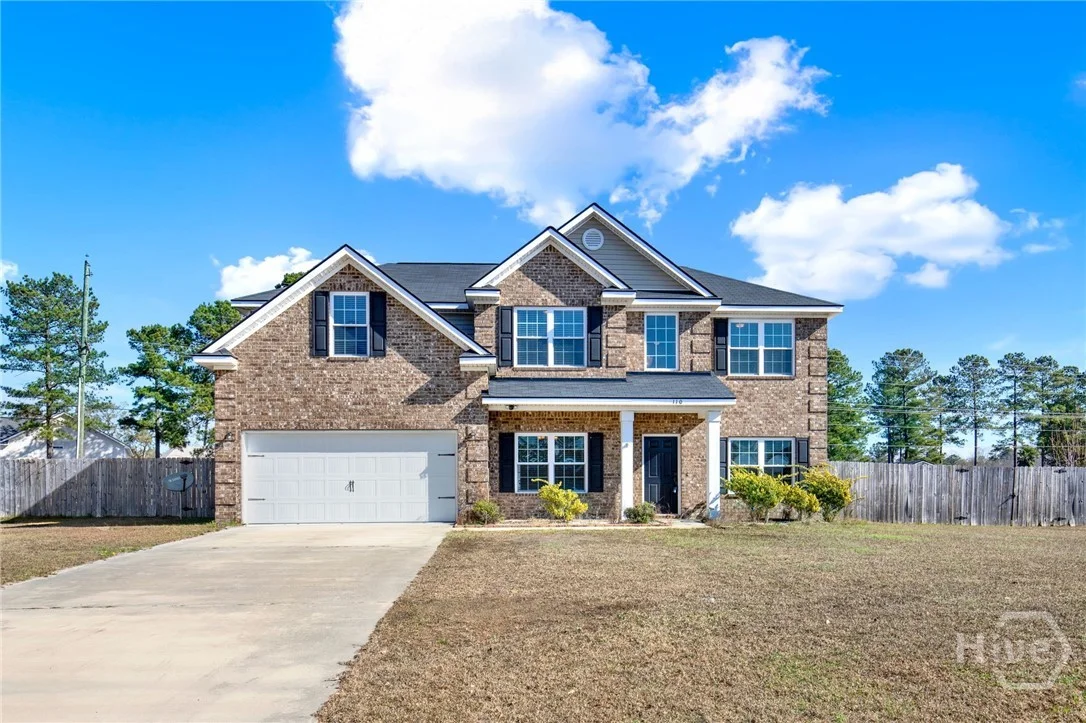 110 Red Rock Court NE