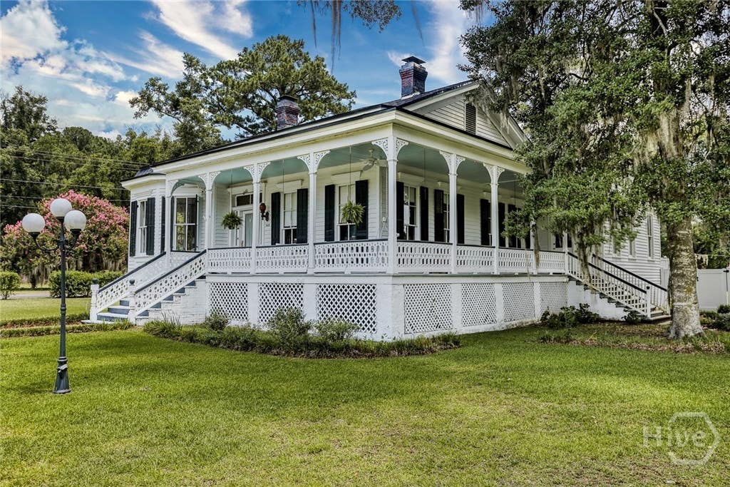 Photo of 608 Pine Street, Guyton, GA 31312 (MLS # SA359908)