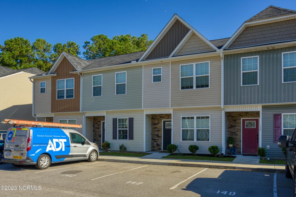 Photo of 142 Beacon Woods Drive, Holly Ridge, NC 28445 (MLS # 100545817)