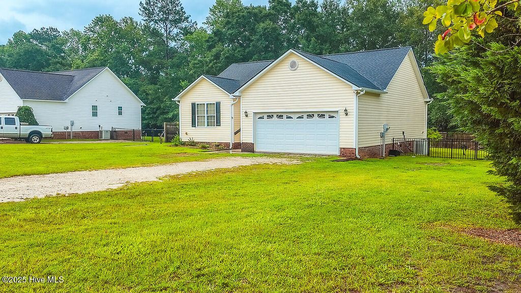 Photo of 2480 Cardinal Avenue NW, Longwood, NC 28452 (MLS # 100522490)