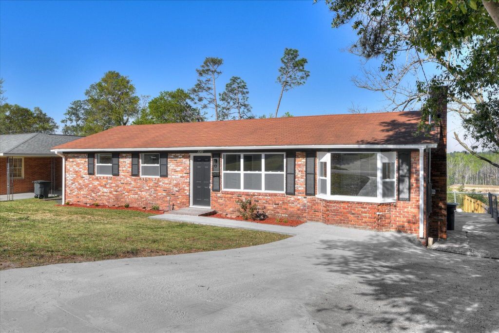 Photo of 2202 Vireo Drive, North Augusta, SC 29841 (MLS # 553630)