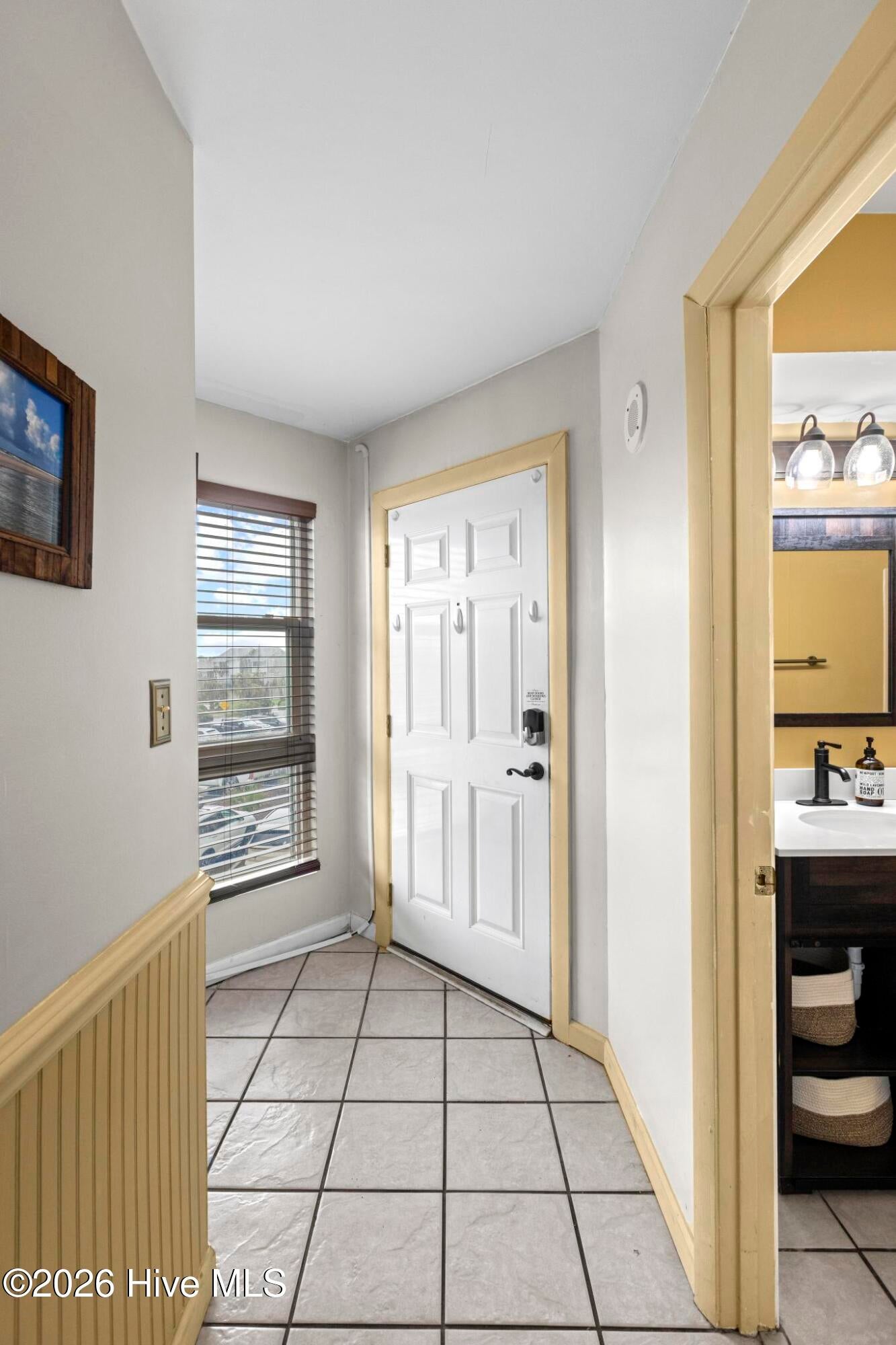 2000 New River Inlet Road 1101