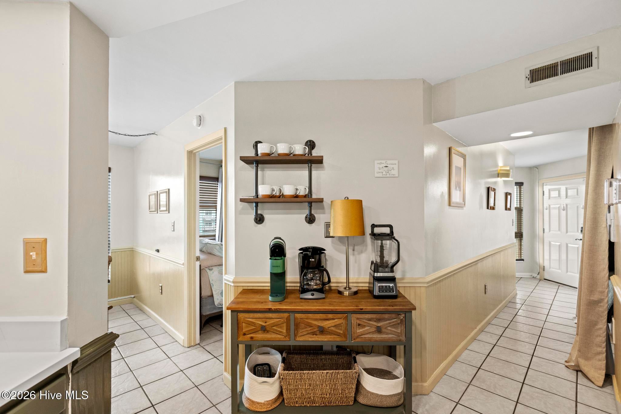 2000 New River Inlet Road 1101