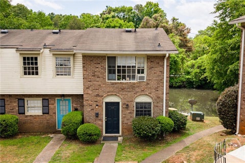 Condo For Sale - 119 Eaglewood Way<br/> Athens, GA 30606