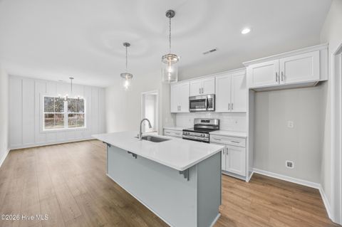 Tiny photo for 406 Alice Lane, Burgaw, NC 28425 (MLS # 100561806)